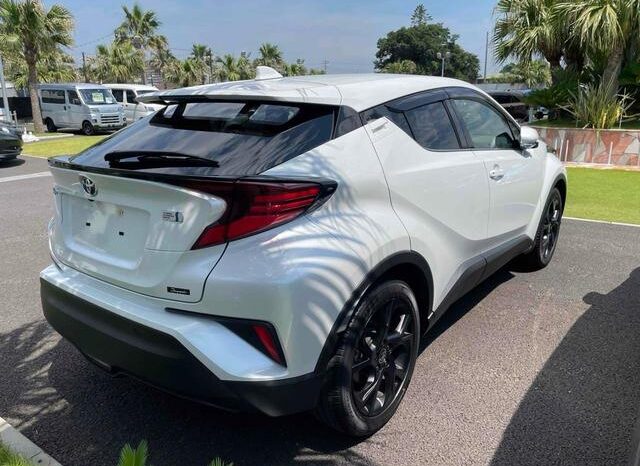 
								TOYOTA C-HR 2022 full									