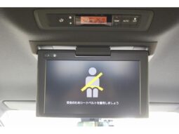 
										TOYOTA VOXY 2019 full									