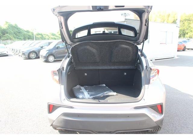 
								TOYOTA C-HR 2017 full									