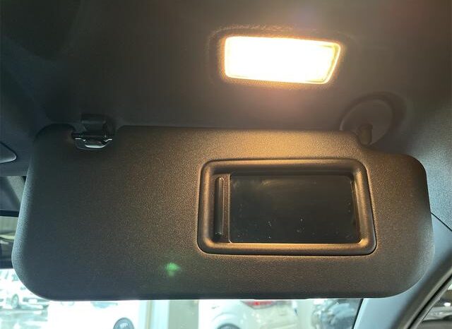 
								TOYOTA C-HR 2018 full									