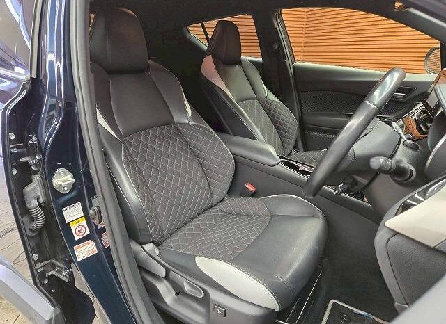 
								TOYOTA C-HR 2019 full									