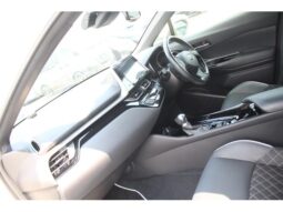 
										TOYOTA C-HR 2019 full									