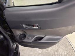 
										TOYOTA C-HR 2021 full									