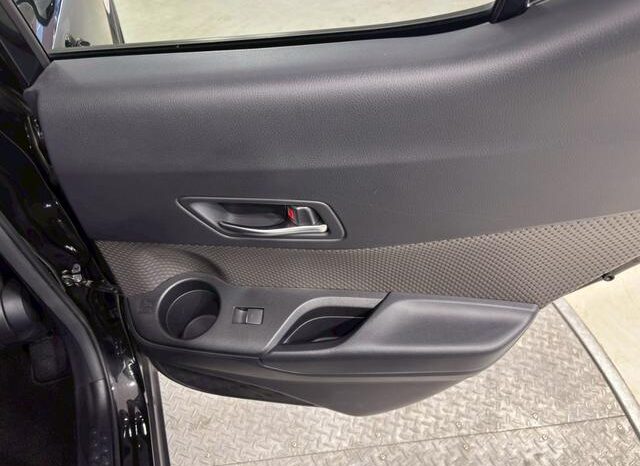 
								TOYOTA C-HR 2021 full									