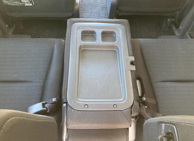 
								TOYOTA VOVY 2009 full									