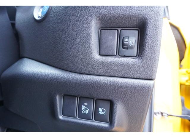 
								TOYOTA C-HR 2016 full									