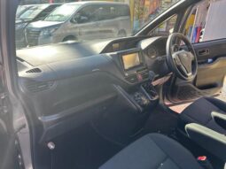 
										TOYOTA VOXY 2019 full									