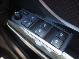 
										TOYOTA C-HR 2018 full									