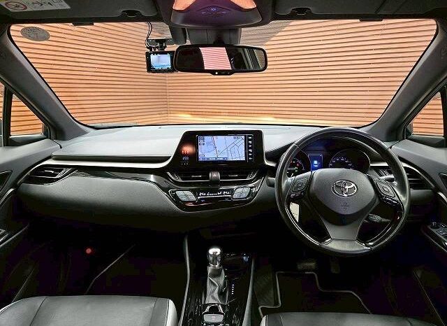 
								TOYOTA C-HR 2019 full									