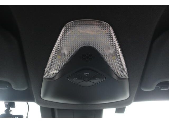 
								TOYOTA C-HR 2019 full									