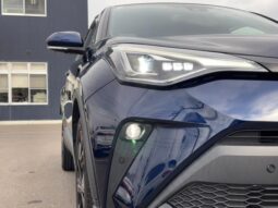 
										TOYOTA C-HR 2021 full									