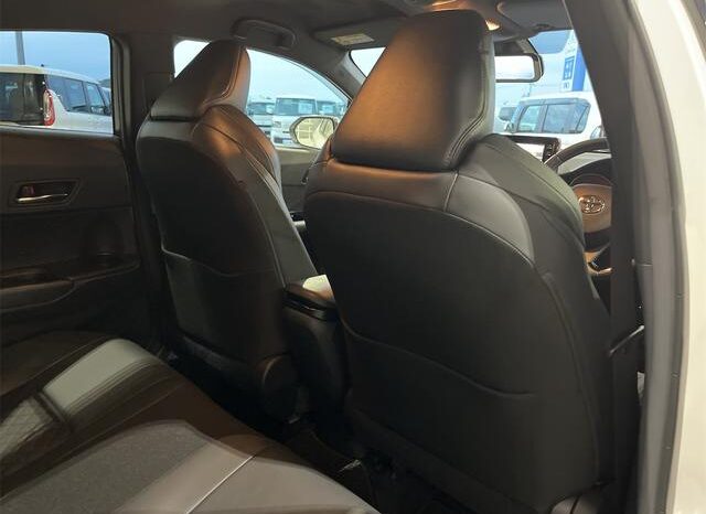 
								TOYOTA C-HR 2021 full									