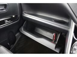 
										TOYOTA VOXY 2019 full									