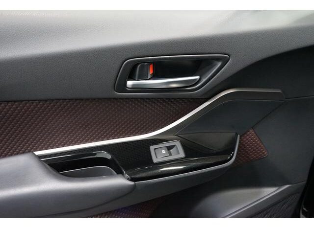 
								TOYOTA C-HR 2019 full									