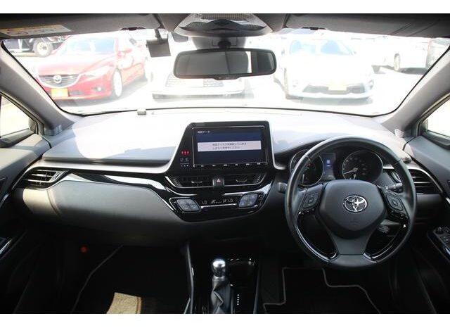 
								TOYOTA C-HR 2019 full									