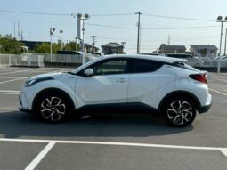 
										TOYOTA C-HR 2020 full									