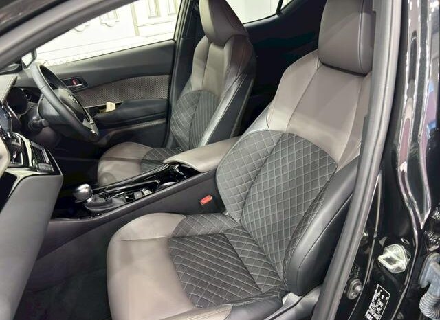 
								TOYOTA C-HR 2021 full									