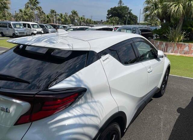 
								TOYOTA C-HR 2022 full									