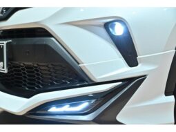 
										TOYOTA C-HR 2022 full									