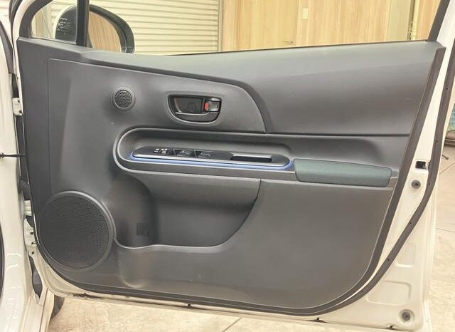 
								TOYOTA AQUA 2014 full									