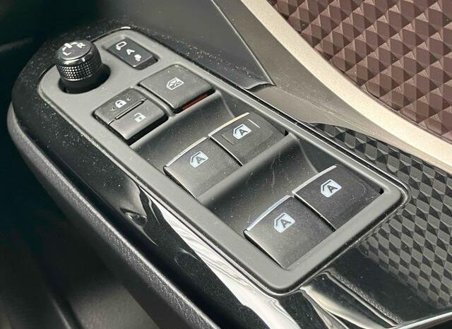 
								TOYOTA C-HR 2016 full									