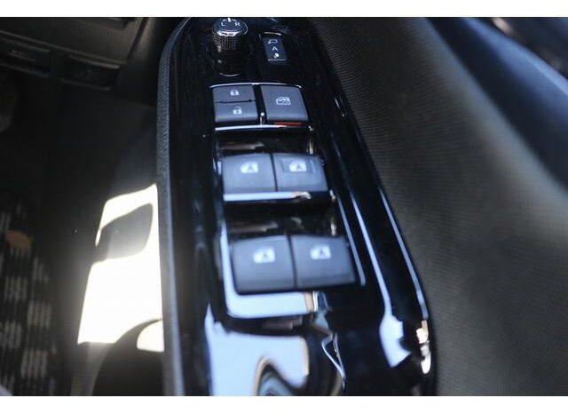 
								TOYOTA VOXY 2019 full									