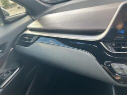 
										TOYOTA C-HR 2017 full									