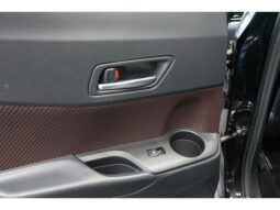 
										TOYOTA C-HR 2019 full									