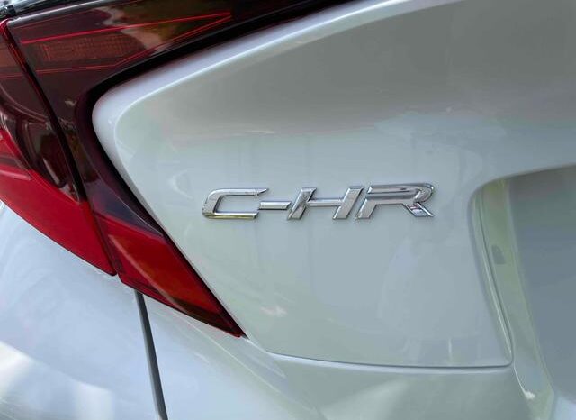 
								TOYOTA C-HR 2022 full									