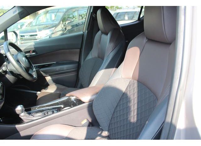 
								TOYOTA C-HR 2017 full									