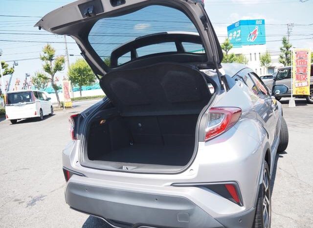 
								TOYOTA C-HR 2018 full									