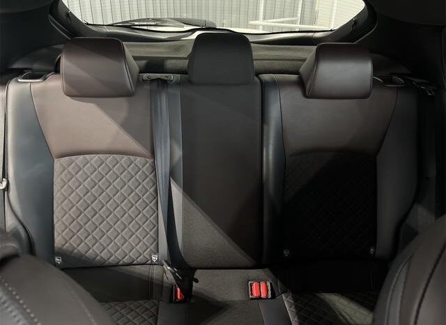 
								TOYOTA C-HR 2018 full									