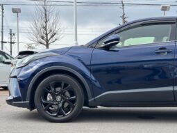 
										TOYOTA C-HR 2021 full									