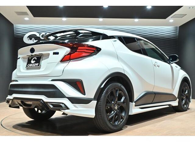 
								TOYOTA C-HR 2022 full									