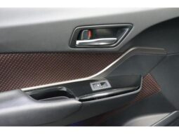 
										TOYOTA C-HR 2018 full									