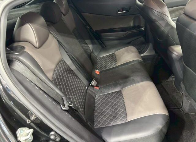 
								TOYOTA C-HR 2021 full									