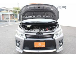 
										TOYOTA VOXY 2016 full									