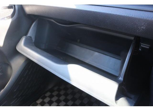 
								TOYOTA VOXY 2019 full									