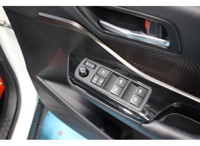 
								TOYOTA C-HR 2017 full									