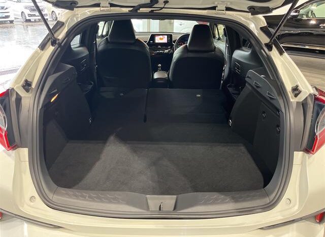 
								TOYOTA C-HR 2018 full									