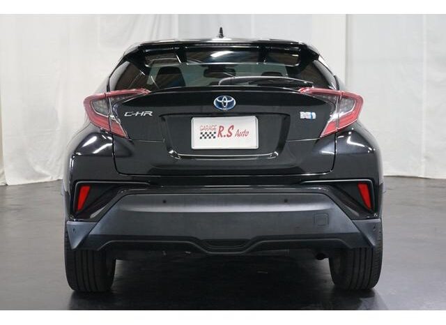 
								TOYOTA C-HR 2019 full									