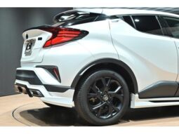 
										TOYOTA C-HR 2022 full									