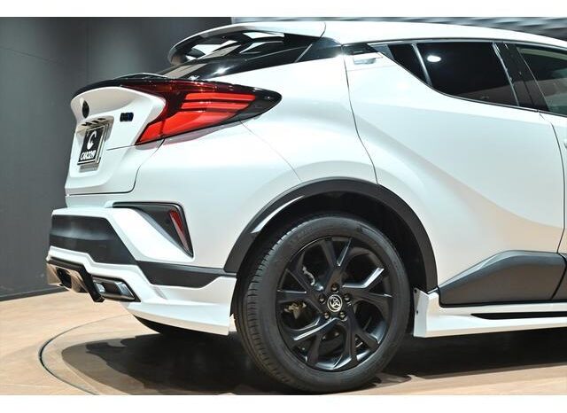 
								TOYOTA C-HR 2022 full									