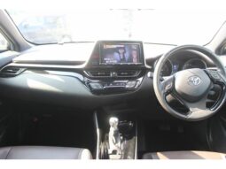 
										TOYOTA C-HR 2017 full									