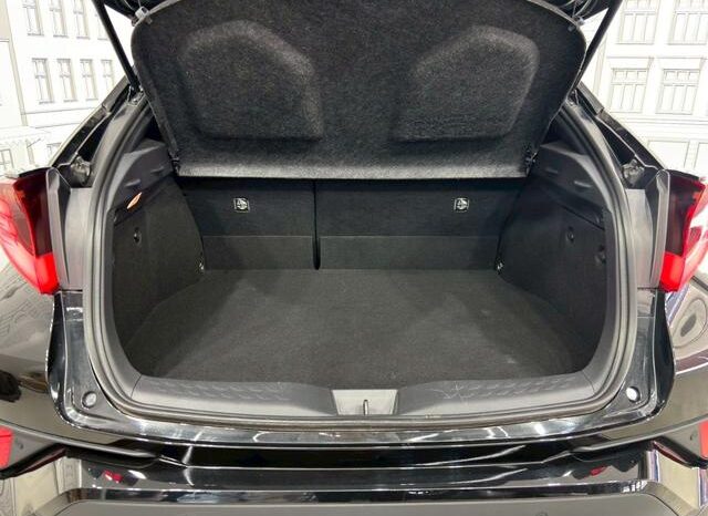 
								TOYOTA C-HR 2021 full									