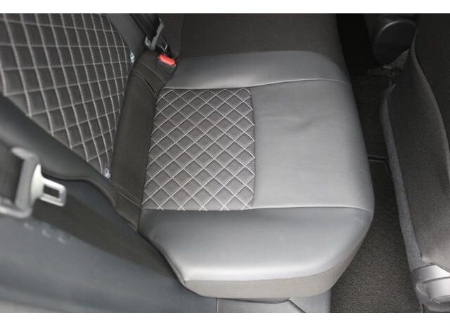 
								TOYOTA C-HR 2019 full									