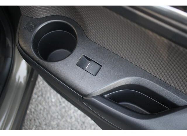 
								TOYOTA C-HR 2020 full									