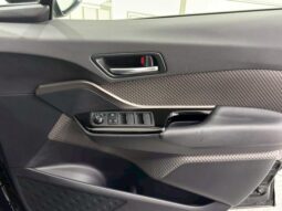 
										TOYOTA C-HR 2021 full									