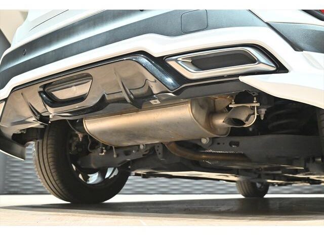 
								TOYOTA C-HR 2022 full									