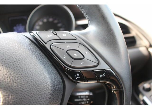 
								TOYOTA C-HR 2017 full									